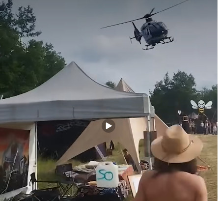 Hélicoptère basse altitude Freeparty