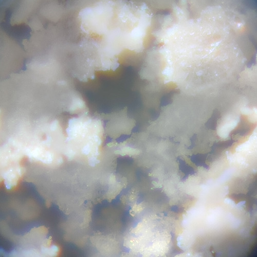 Cocaïne travaillée avec une carte en plastique